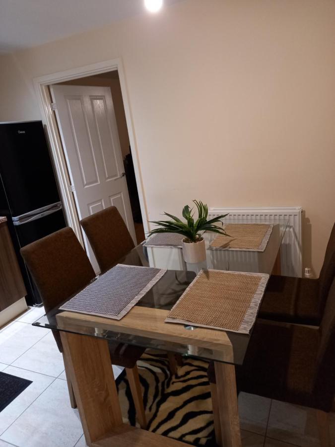 Immaculate 3 Bedroom Property. Nottingham Exterior photo